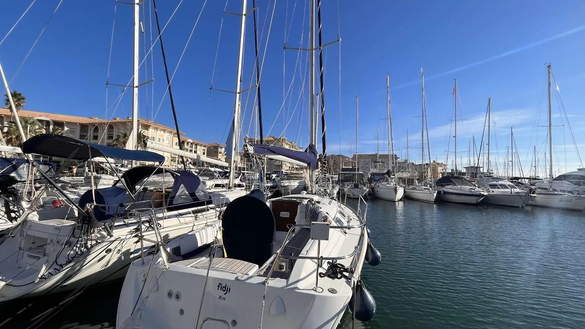 Studio Mezzanine A Saint-Aygulf, Proche Plage Et Commerces - Fr-1-226A-207 Frejus France