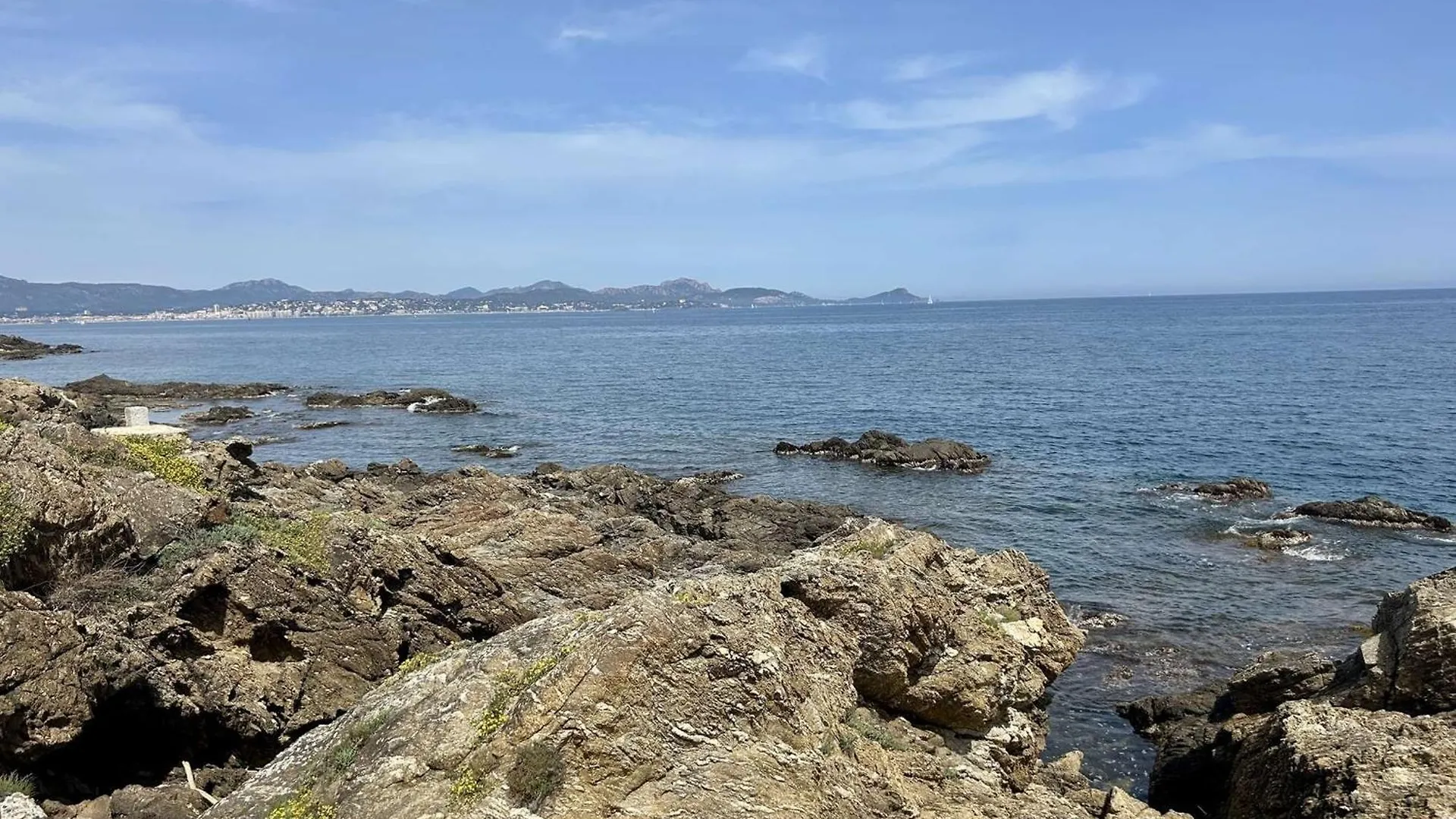 Studio Mezzanine A Saint-Aygulf, Proche Plage Et Commerces - Fr-1-226A-207 Fréjus Appartement