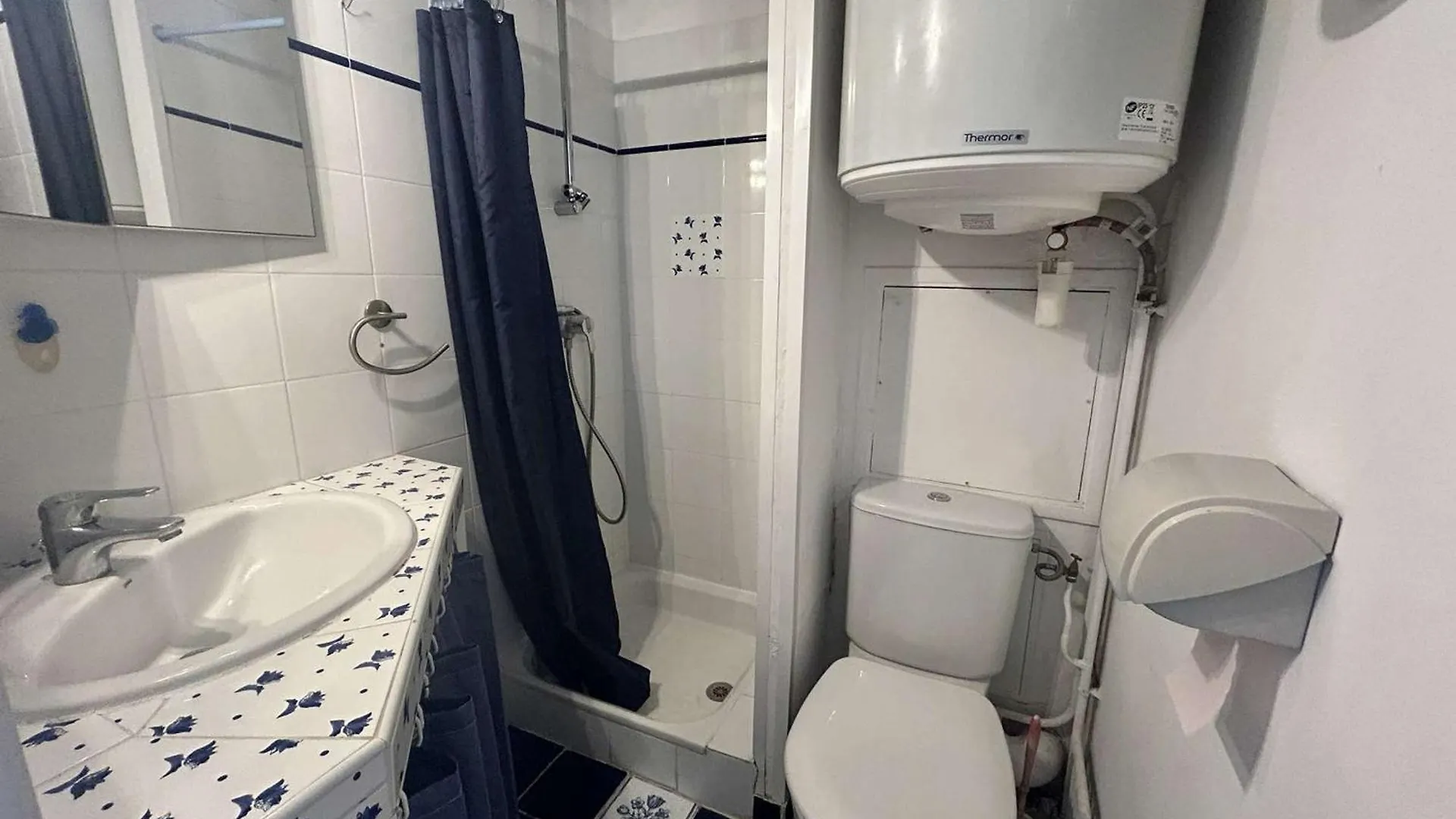 Studio Mezzanine A Saint-Aygulf, Proche Plage Et Commerces - Fr-1-226A-207 Frejus Apartment