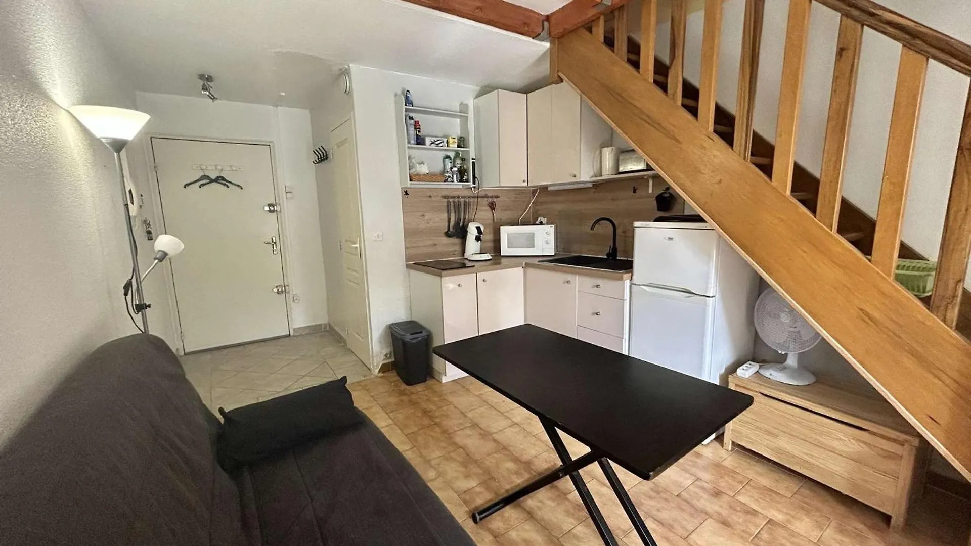 Studio Mezzanine A Saint-Aygulf, Proche Plage Et Commerces - Fr-1-226A-207 Frejus Apartment
