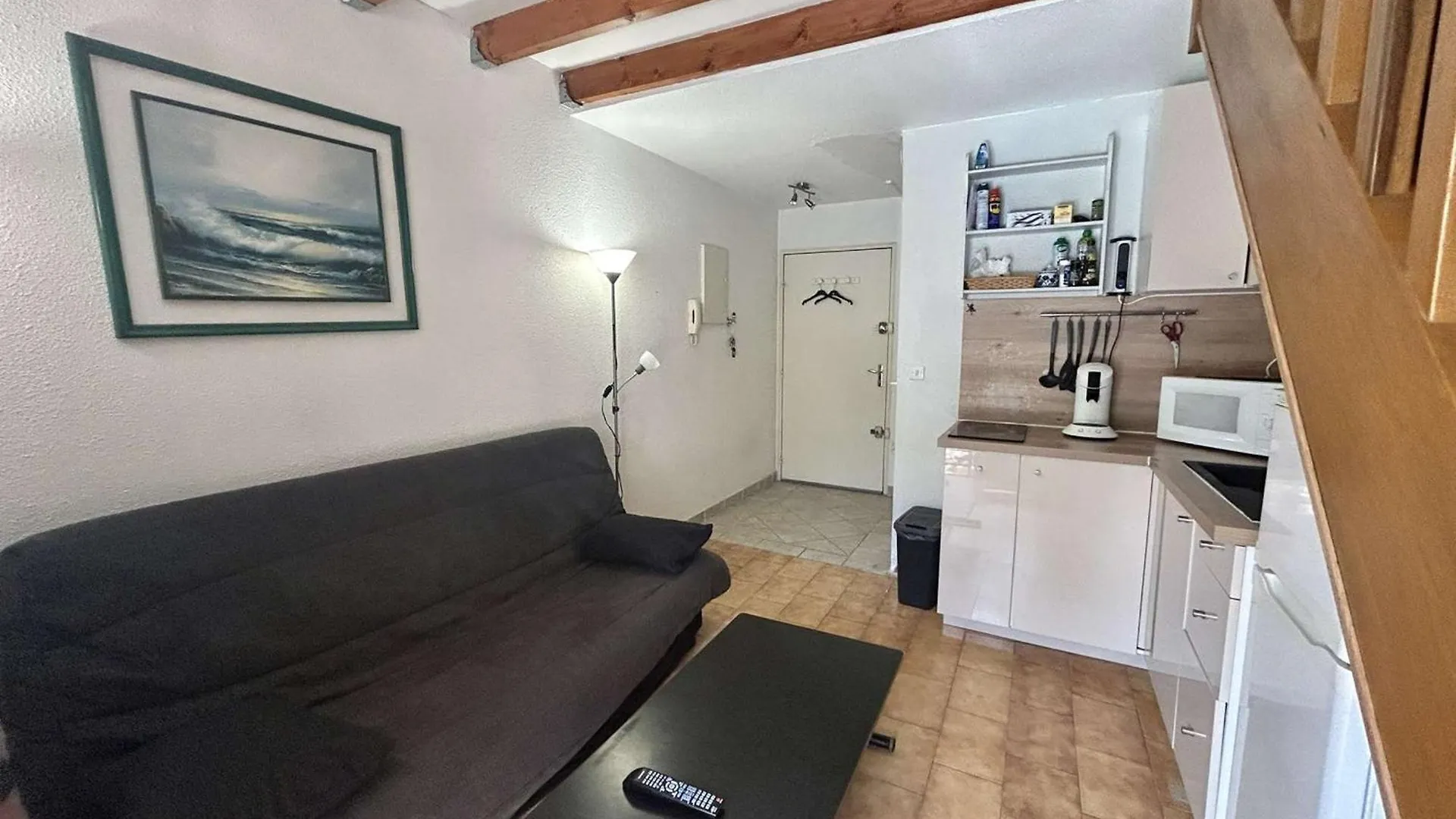 Studio Mezzanine A Saint-Aygulf, Proche Plage Et Commerces - Fr-1-226A-207 Frejus