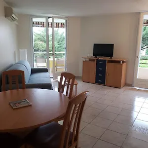 T2, Piscine, Parking, Plages à 200m Appartement